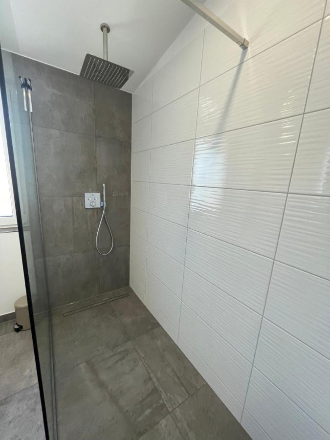 Luv-moderne Neubauwohnung In Strandnaehe-wallbox Apartment